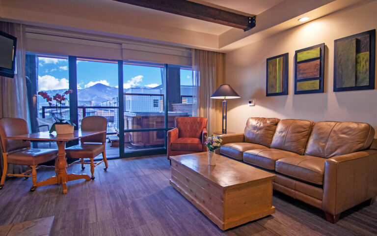 Newpark Luxury Suite