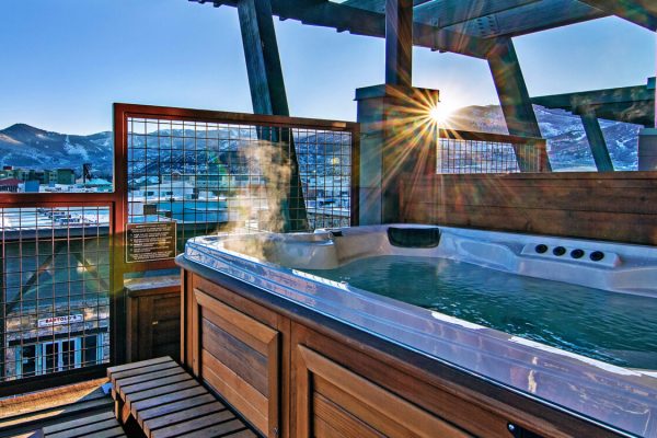 Newpark Luxury Suite